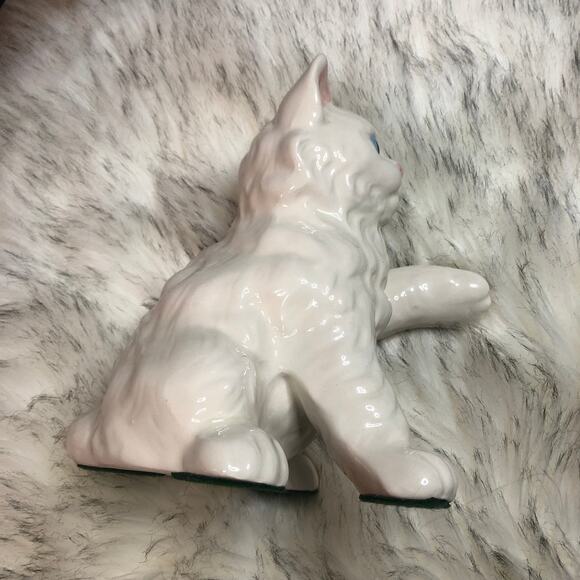 Vintage White Fluffy Ceramic Kitty Cat Blue Eyes Statue Figure - Picture 4 of 12